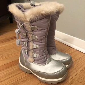 Lands End silver snow boots kids size 11 EUC